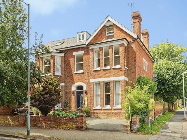 Flat for sale in St. Dunstan's, The Bridge