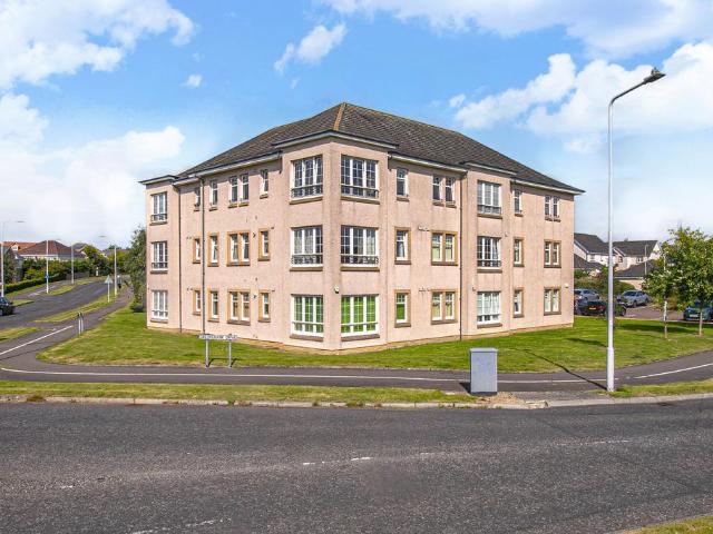 Flat for sale in Duloch, Dunfermline