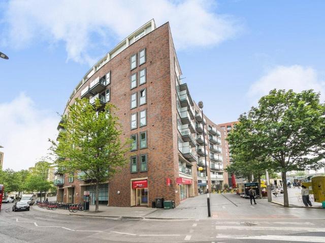 Flat for sale in Rotherhithe, Greater London