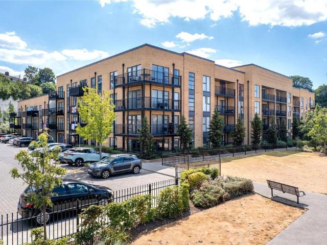 Flat for sale in Hamerton, Kent