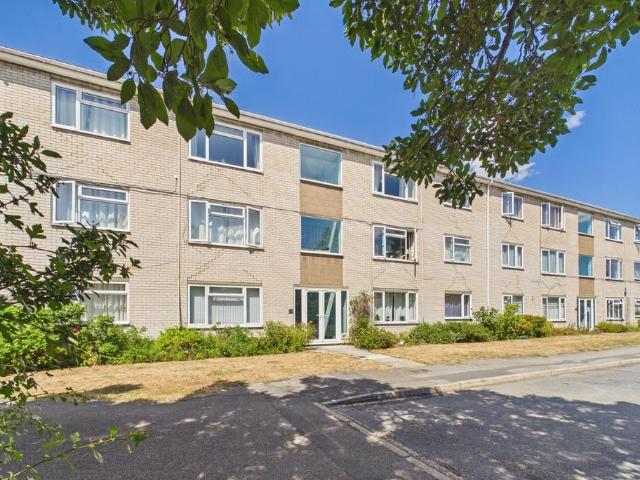 Flat for sale in Arrington, Cambridgeshire