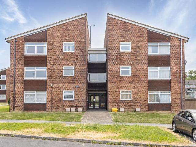 Flat for sale in Glynde, West Sussex