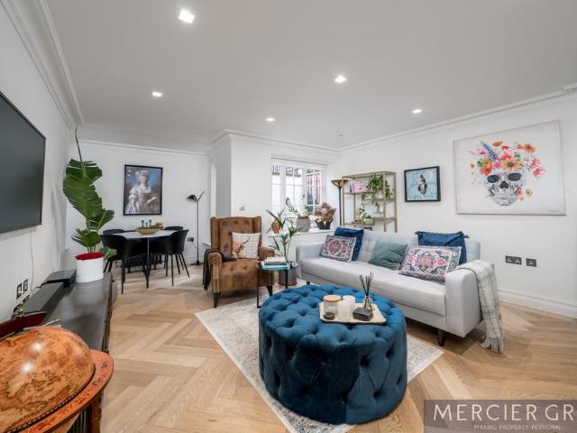 Flat for sale in West Hampstead, Greater London
