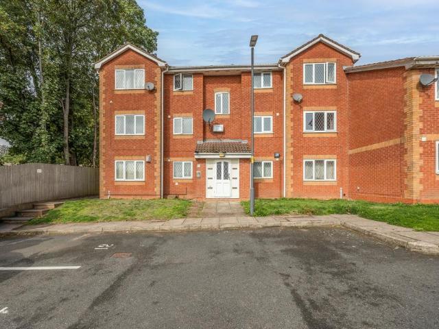 Flat for sale in Bloxwich, Walsall