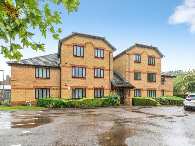 Flat for sale in New Duston, Duston