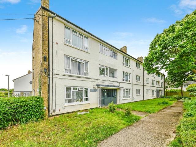 Flat for sale in Shephall