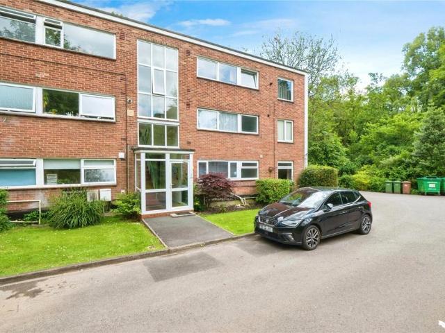 Flat for sale in Helford, Hampshire