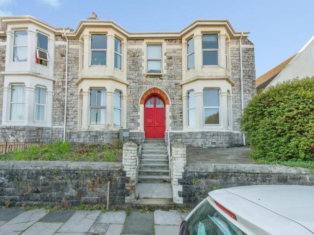 Flat for sale in Mount Wise