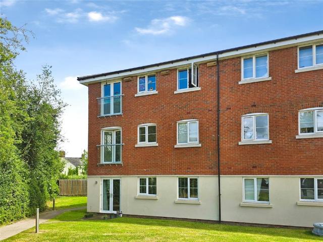 Flat for sale in Gobowen, Shropshire