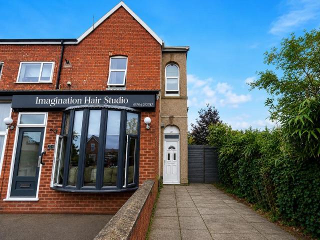 Flat for sale in Marshside, Southport