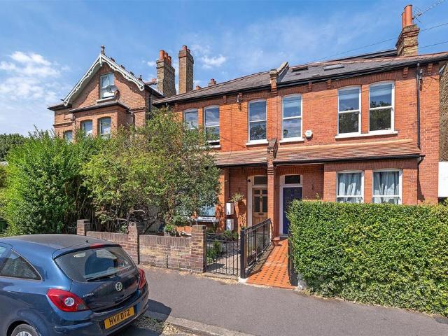 Flat for sale in West Norwood, Greater London