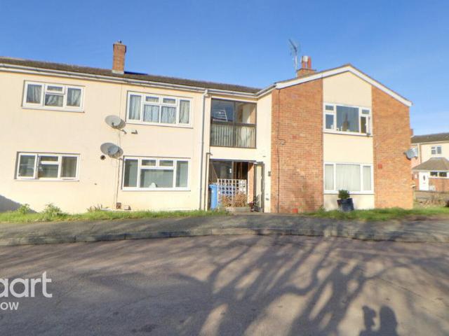 Flat for sale in Latton Bush, Harlow