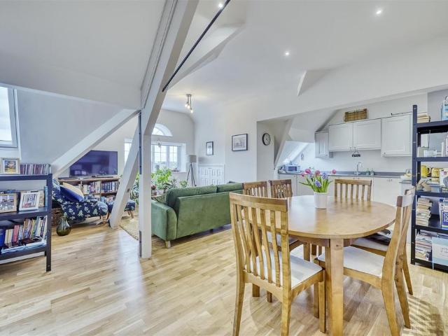 Flat for sale in Rushden