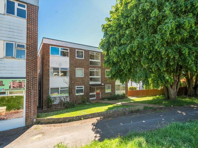 Flat for sale in Sholing, City Of Southampton