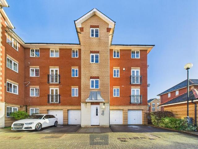 Flat for sale in Cardiff International Sports Village, Falcon Lodge