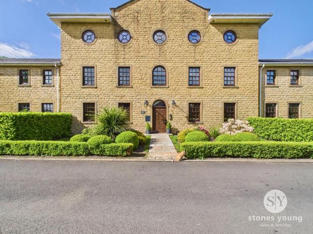 Flat for sale in Paradise, Lancashire