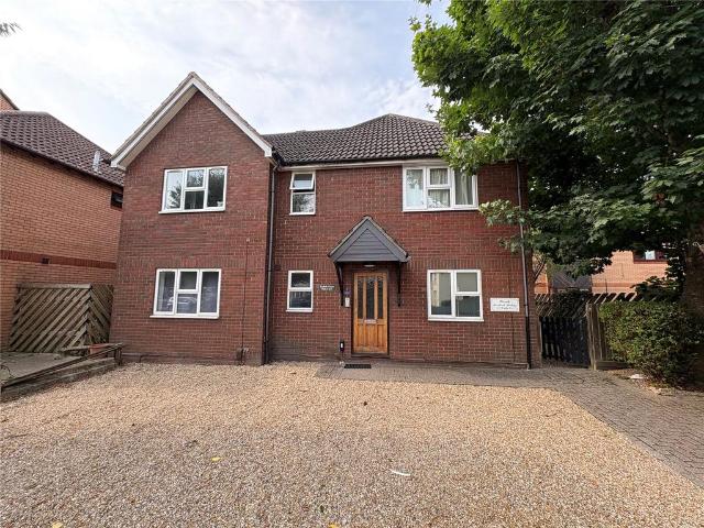 Flat for sale in Shirley, City Of Southampton