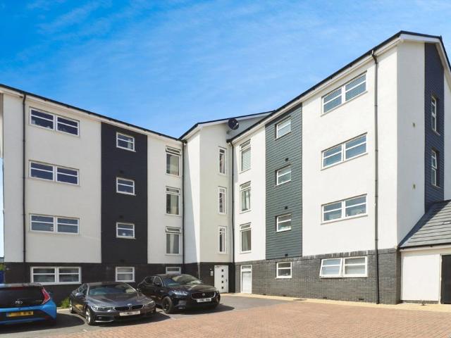 Flat for sale in Patchway, South Gloucestershire