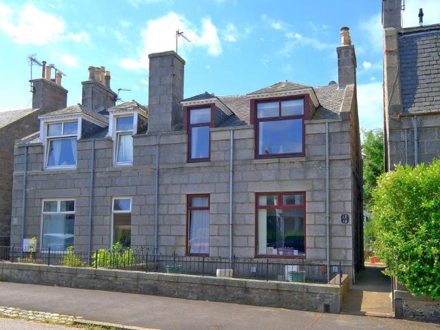 Flat for sale in Sunnybank, Ballindoch
