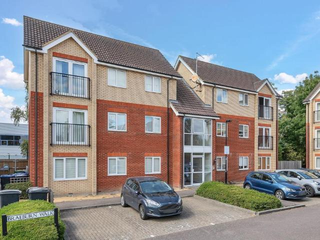 Flat for sale in King's Walden, Hertfordshire