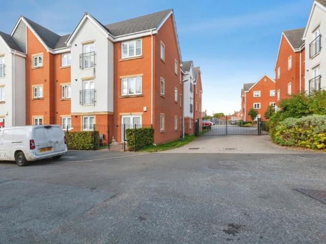 Flat for sale in Thurmaston, Charnwood