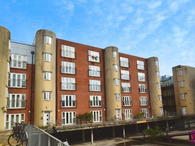 Flat for sale in Hulme, Georgia