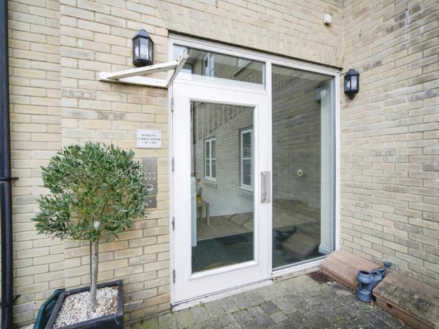Flat for sale in Bedingfield, Suffolk