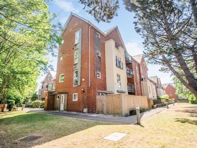 Flat for sale in Banister's Park, Isle Of Man