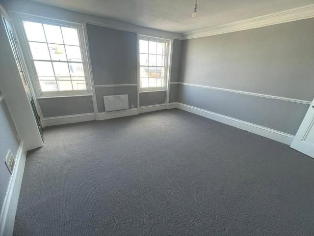 Flat for sale in Milton, Hamerton