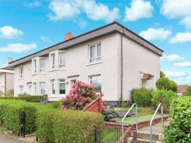 Flat for sale in Riddrie Knowes, Carntyne