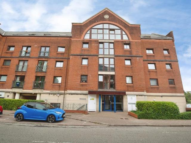 Flat for sale in Newtown, Falcon Lodge