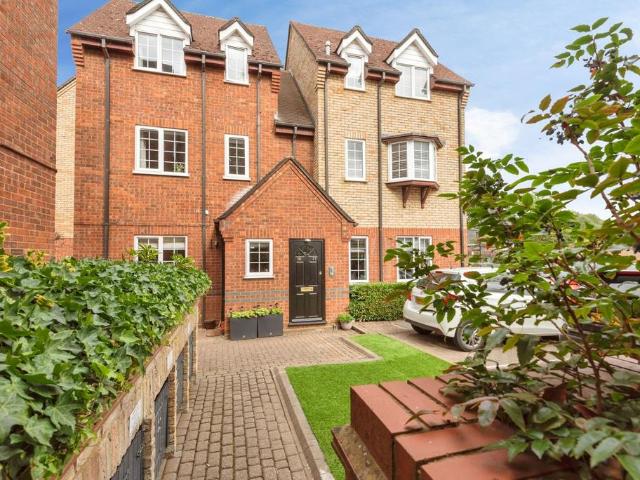 Flat for sale in Shefford Hardwick, Shefford