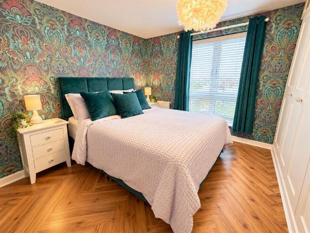 Flat for sale in St Crispin's, Upton