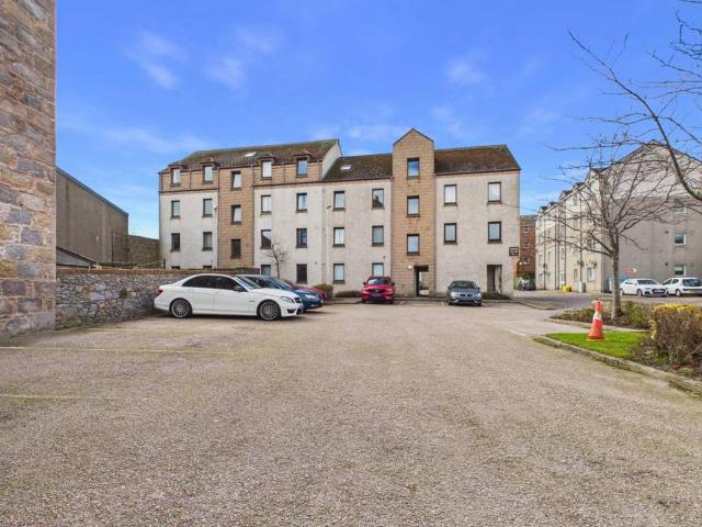 Flat for sale in Ashgrove, Ballindoch