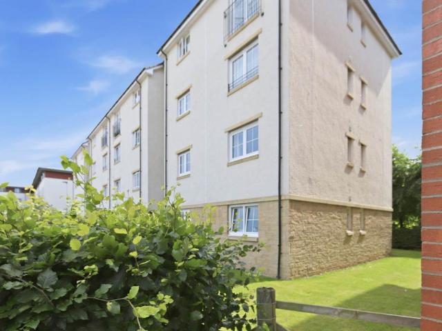 Flat for sale in Ferry Village, Stanwix