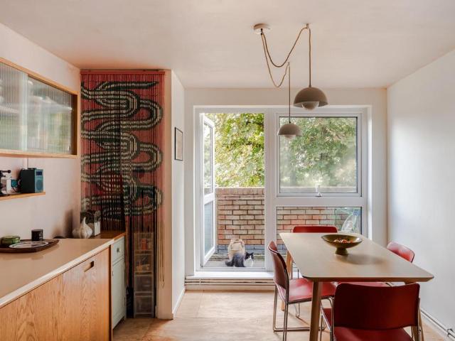 Flat for sale in Holloway, Lower Holloway