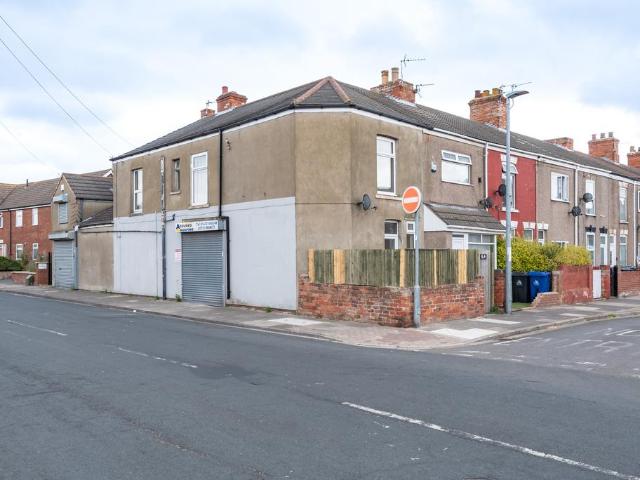 Flat for sale in New Clee, Grimsby