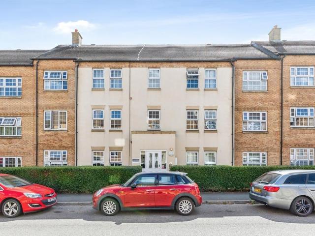 Flat for sale in Grange Park, Northamptonshire