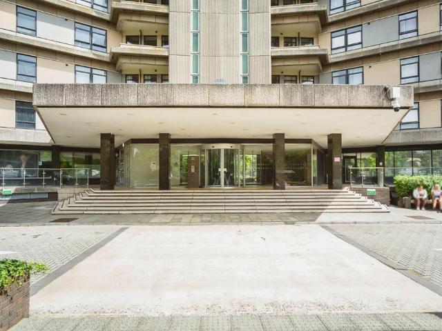 Flat for sale in Repton Manor, Bridgefield