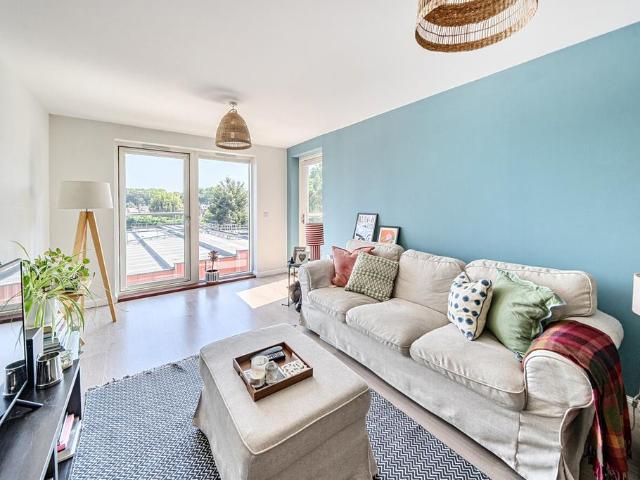 Flat for sale in Crouch End, Greater London