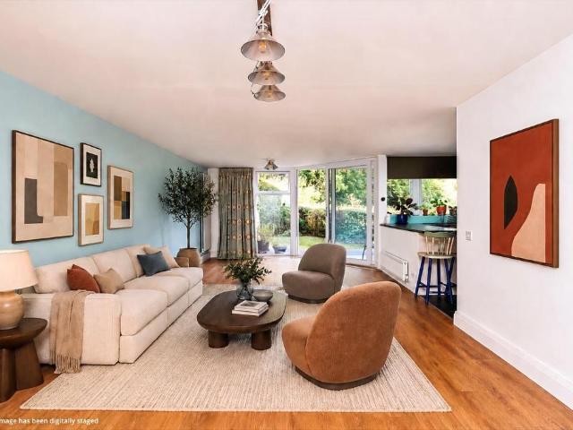 Flat for sale in Feckenham, City Of Bristol