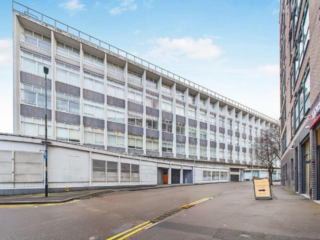 Flat for sale in St Matthew's, Old Wharf