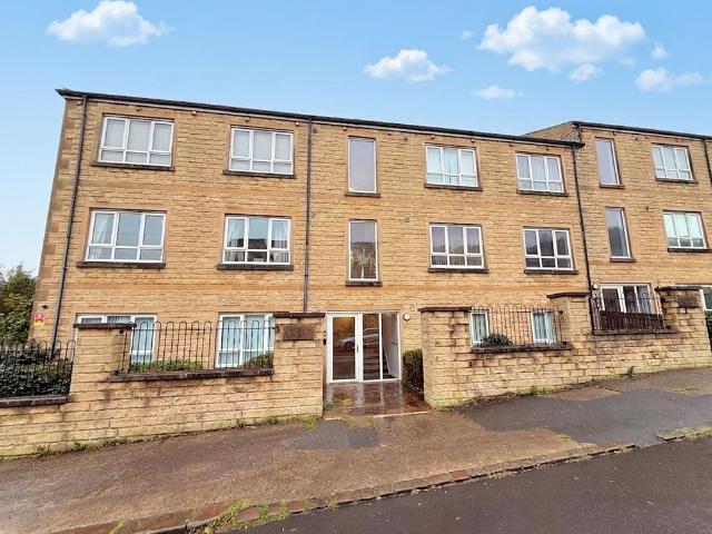 Flat for sale in Woolshops, Calderdale