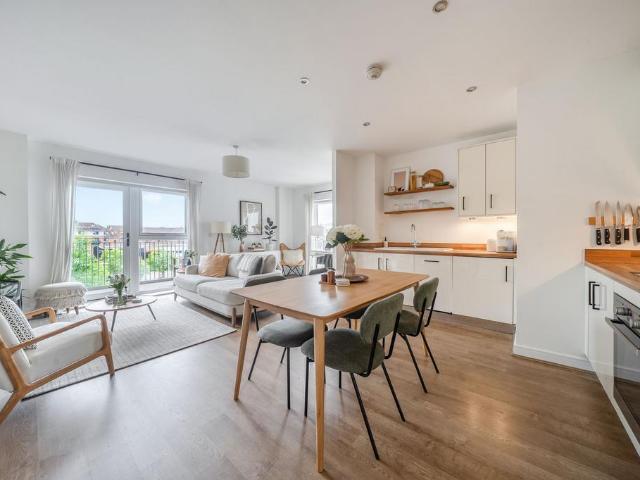 Flat for sale in Brook Street, Bourne Vale