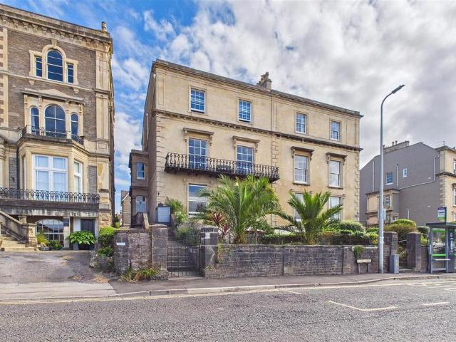 Flat for sale in Clevedon, North Somerset