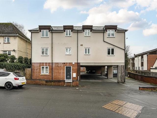Flat for sale in Chippenham, Wiltshire