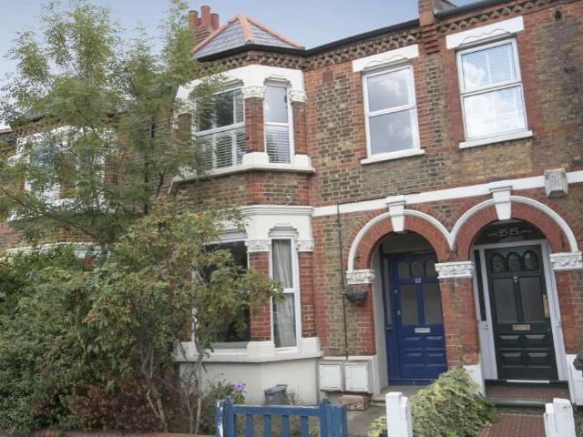 Flat for sale in London Borough of Lewisham, Greater London