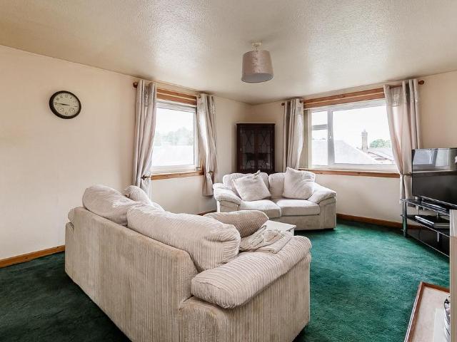 Flat for sale in Loanhead, Scotland