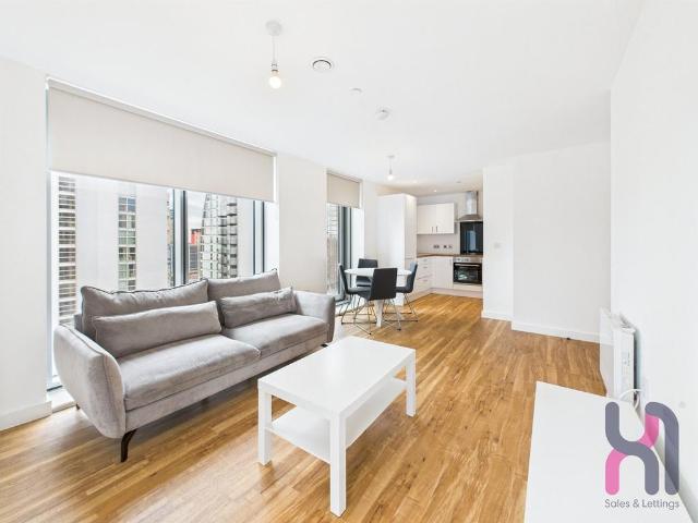 Flat for sale in Salford, Greater Manchester