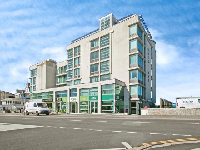 Flat for sale in Newquay, Cornwall